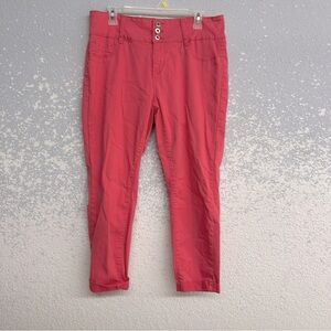 Women’s pink Signature Studio stretch pants Capris sz 16